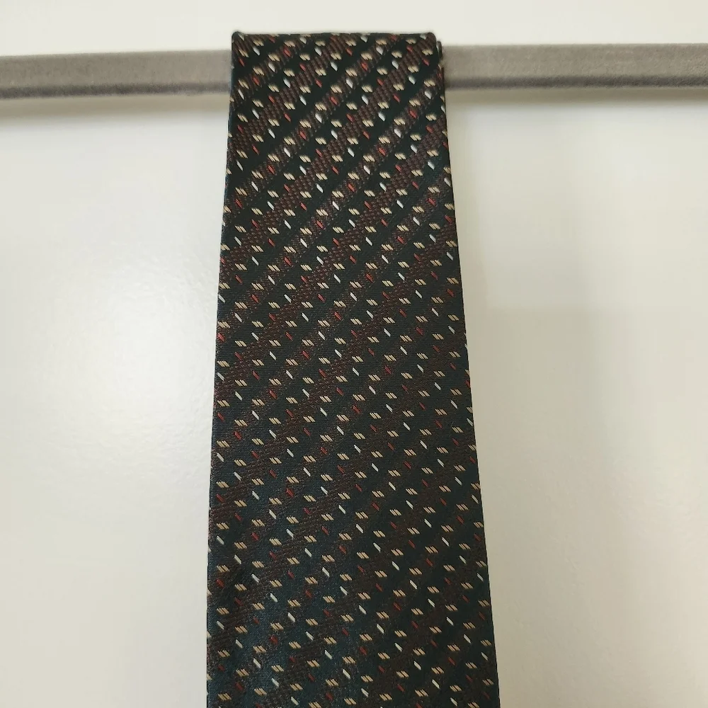 Kai Long 100% Silk Tie Green Gold Red White